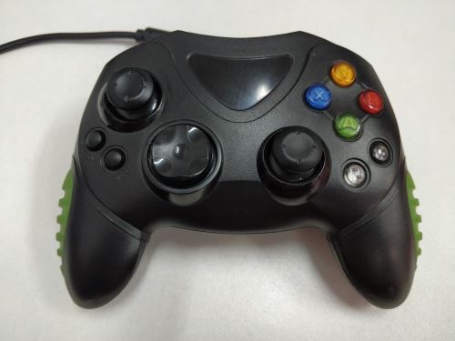 [Xbox Original] Drátový ovladač - černozelený (estetická vada)