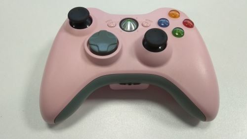 [Xbox 360] Bezdrátový Ovladač Microsoft - růžový