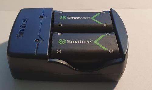 [Xbox One] Nabíjecí stanice Smatree pro akumulátory + 2x akumulátor