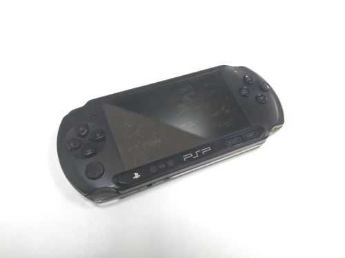 PSP verze E1004 (estetické vady)