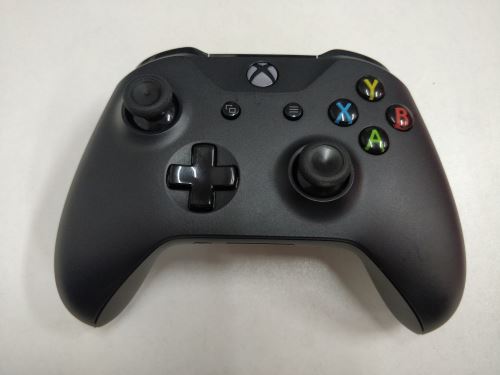 [Xbox One] X Bezdrátový Ovladač - černý (estetická vada)