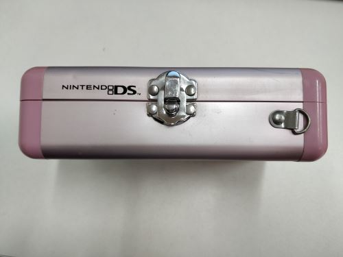 [Nintendo DS] Kufřík - růžový (estetické vady)