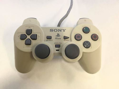 [PS1] Drátový Ovladač Sony Dualshock - bílý (nažloutlý) (estetická vada)