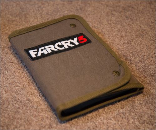 Látkové balení s průvodcem pro přežití - Far Cry 3 Insane Edition (DE) (estetická vada)