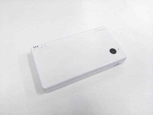 Nintendo DSi - Bílé (estetická vada) + originální balení