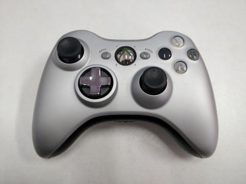 [Xbox 360] Bezdrátový Ovladač Microsoft - stříbrný (estetická vada)