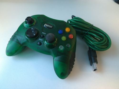 [Xbox Original] Drátový ovladač BigBen Interactive - zelený (bez gumového kloboučku na páčce)