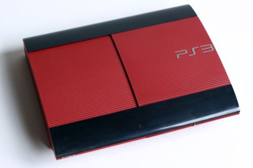 PlayStation 3 500 GB Super Slim - Červenočerný
