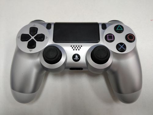 [PS4] Dualshock Sony Ovladač - stříbrný (estetická vada)