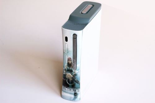 Xbox 360 ARCADE 250 GB Final Fantasy XIII Edition