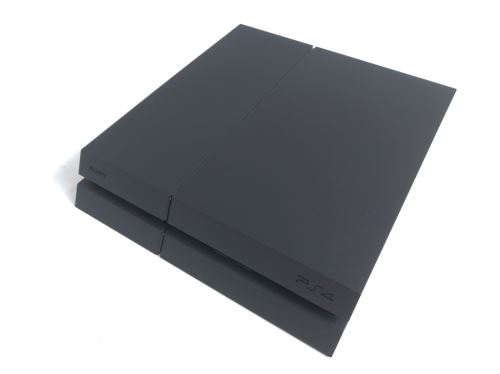 PlayStation 4 500 GB (estetická vada)
