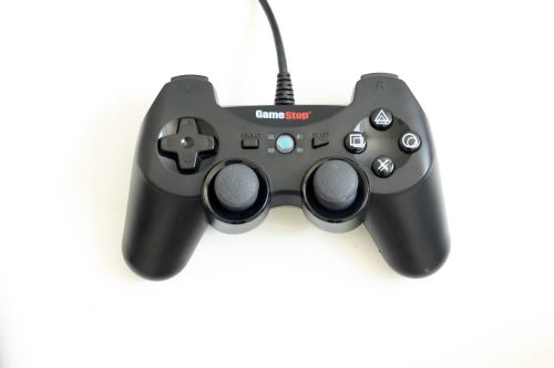 [PS3] Drátový Ovladač GameStop černý (estetická vada)