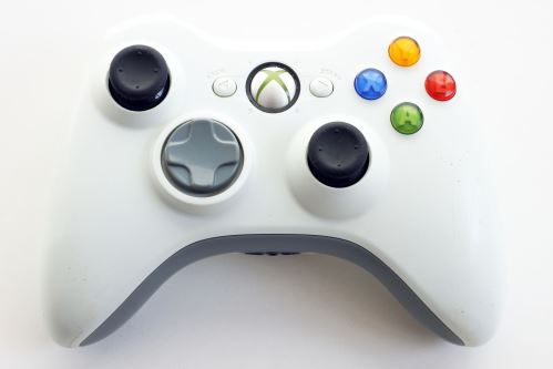 [Xbox 360] Bezdrátový Ovladač Microsoft - bílý (estetická vada)