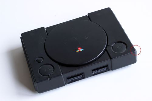 PlayStation 1 Fat - černý (estetická vada)