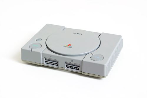 PlayStation 1 Fat - SCPH 1002 - první verze (estetická vada)